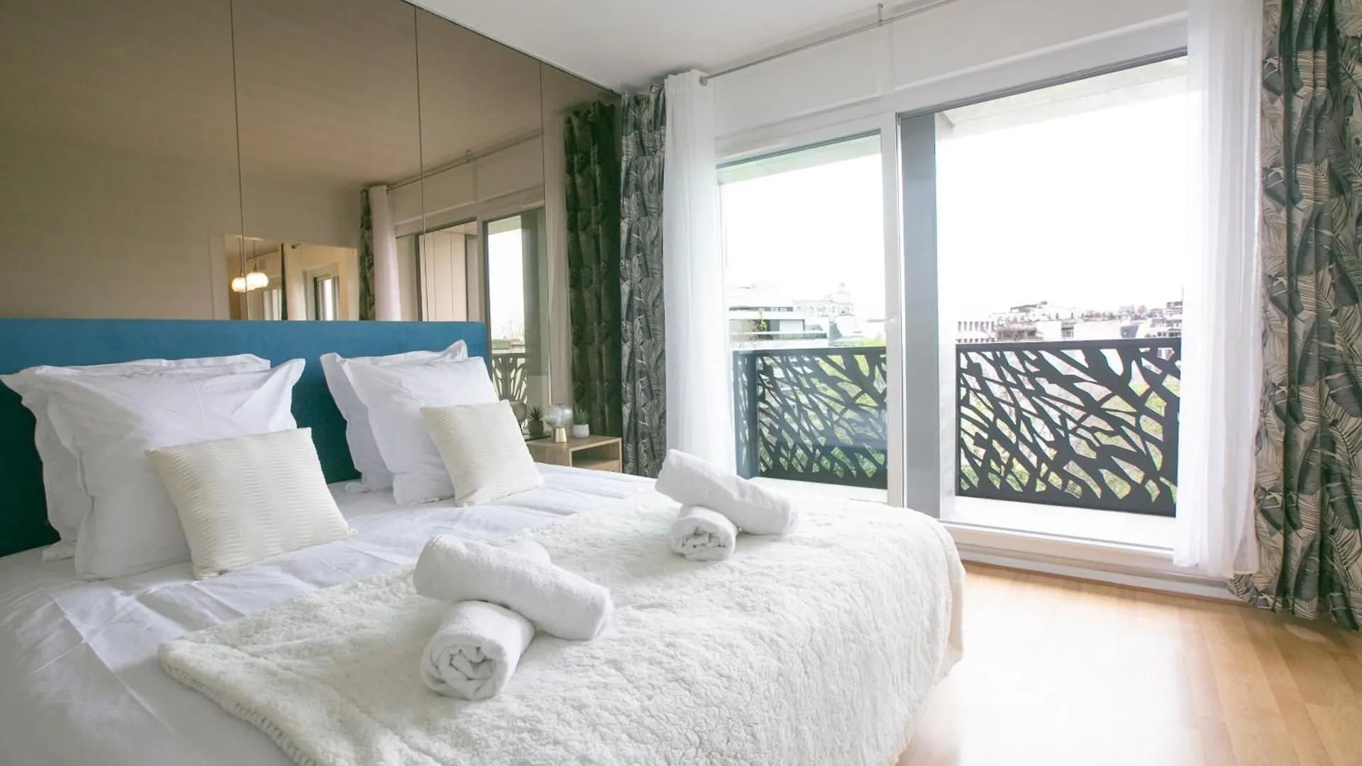 Apartment Majestic & Idyllic Parisian Flat - Champs-Elysees Frankreich